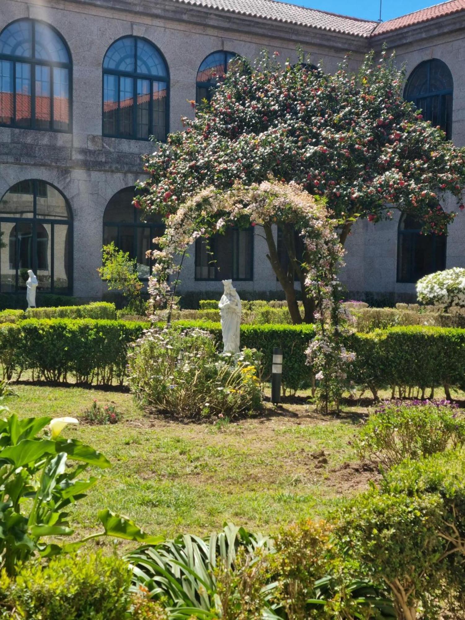 Casa Diocesana Via Lucis Hotel Santiago de Compostela Exterior photo